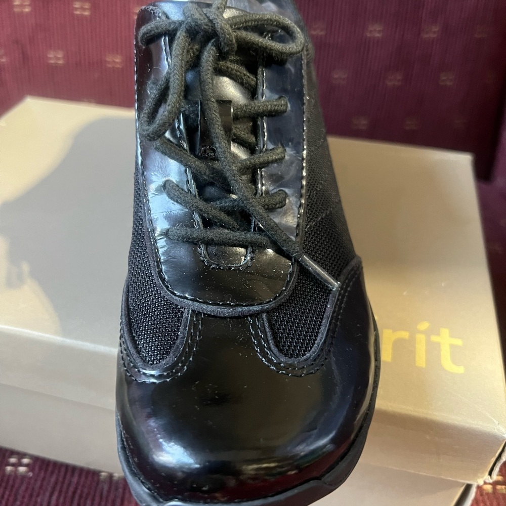 Easy Spirit Elviras black patent wedge shoe